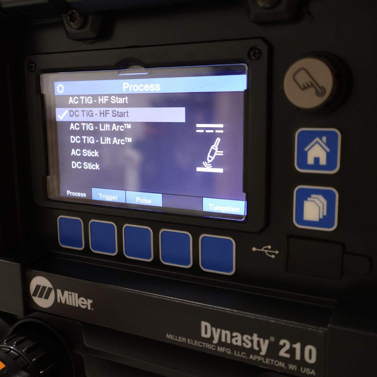 Dynasty210screen2_aa82e300-ca91-4db8-9244-86bd79e0e1f3